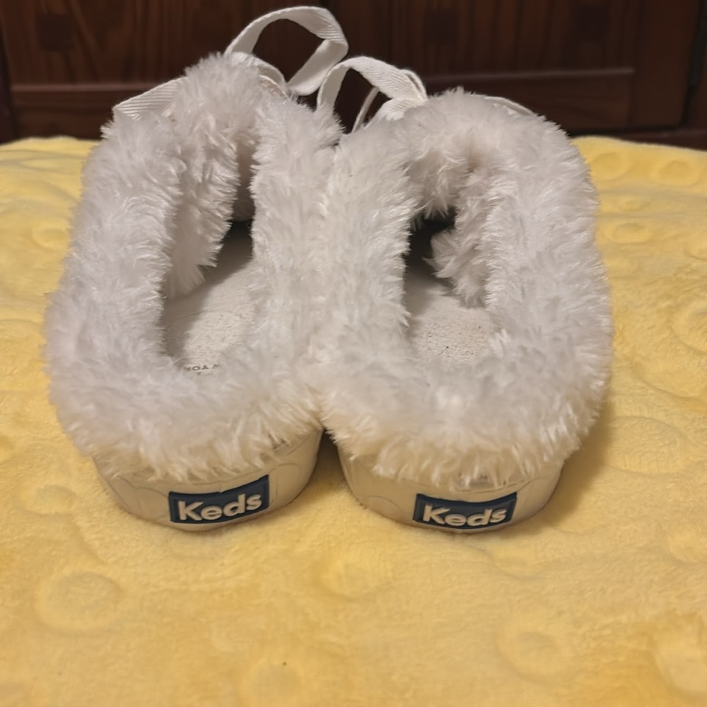 Keds Kate Spade White Sneakers with Faux Fur - Picture 3 of 7